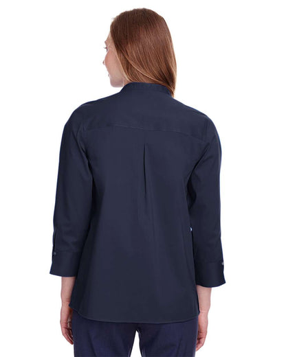 Women's Crown CollectionÃ‚Â® Stretch Broadcloth Three-Quarter Sleeve Blouse