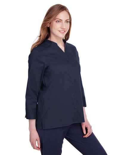 Women's Crown CollectionÃ‚Â® Stretch Broadcloth Three-Quarter Sleeve Blouse